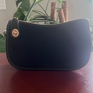 Elegant Black Leather Shoulder Bag